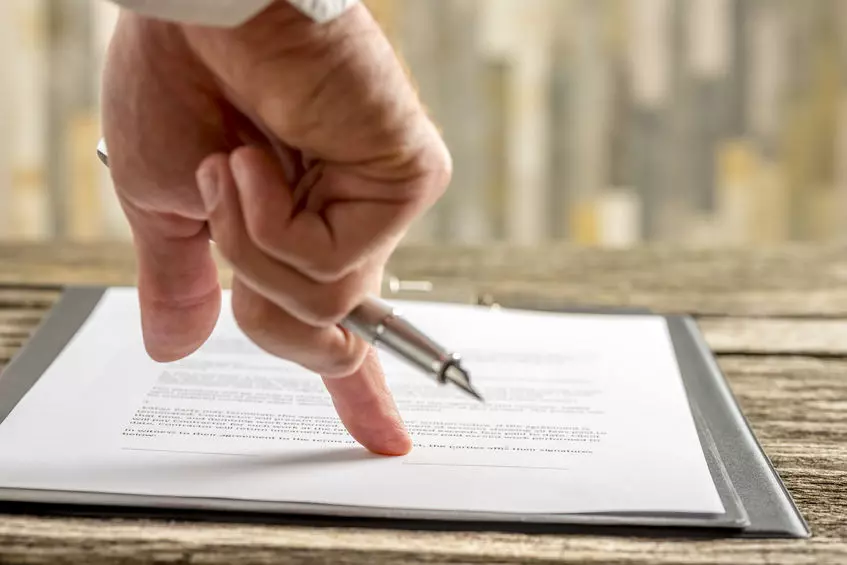Family meeting with legal advisor, showing when a Will is crucial—highlighting Trusted Will Writing Eastbourne for essential life planning.